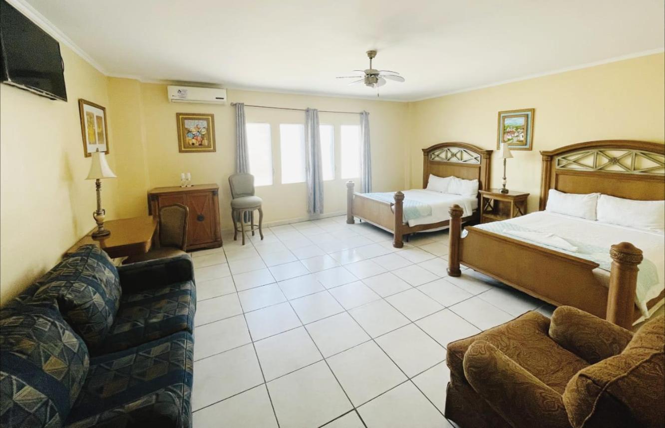 Hotel Carnaval La Ceiba Eksteriør bilde