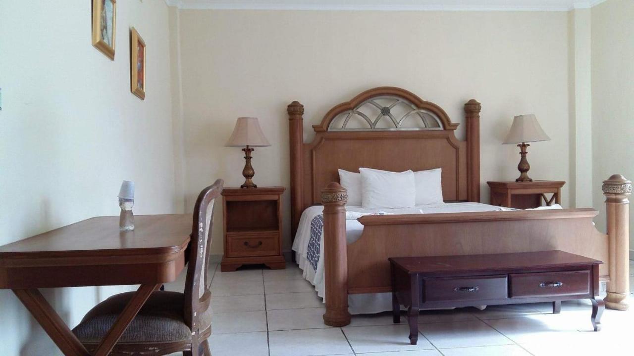 Hotel Carnaval La Ceiba Eksteriør bilde