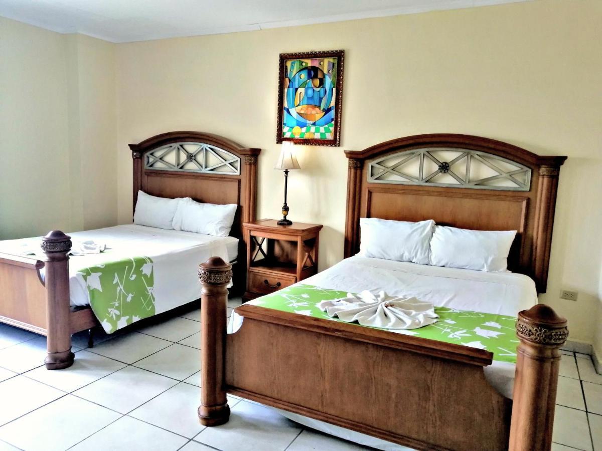 Hotel Carnaval La Ceiba Eksteriør bilde